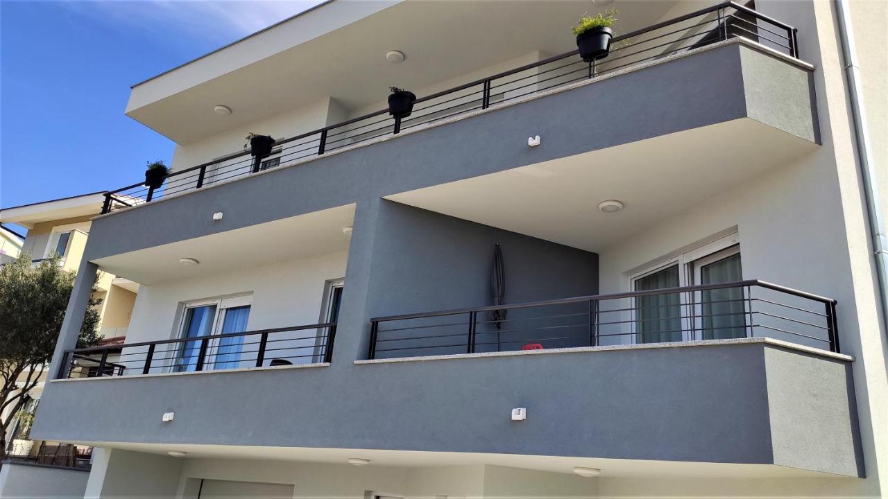Luxury Apartment Pape Baška Voda Exterior foto
